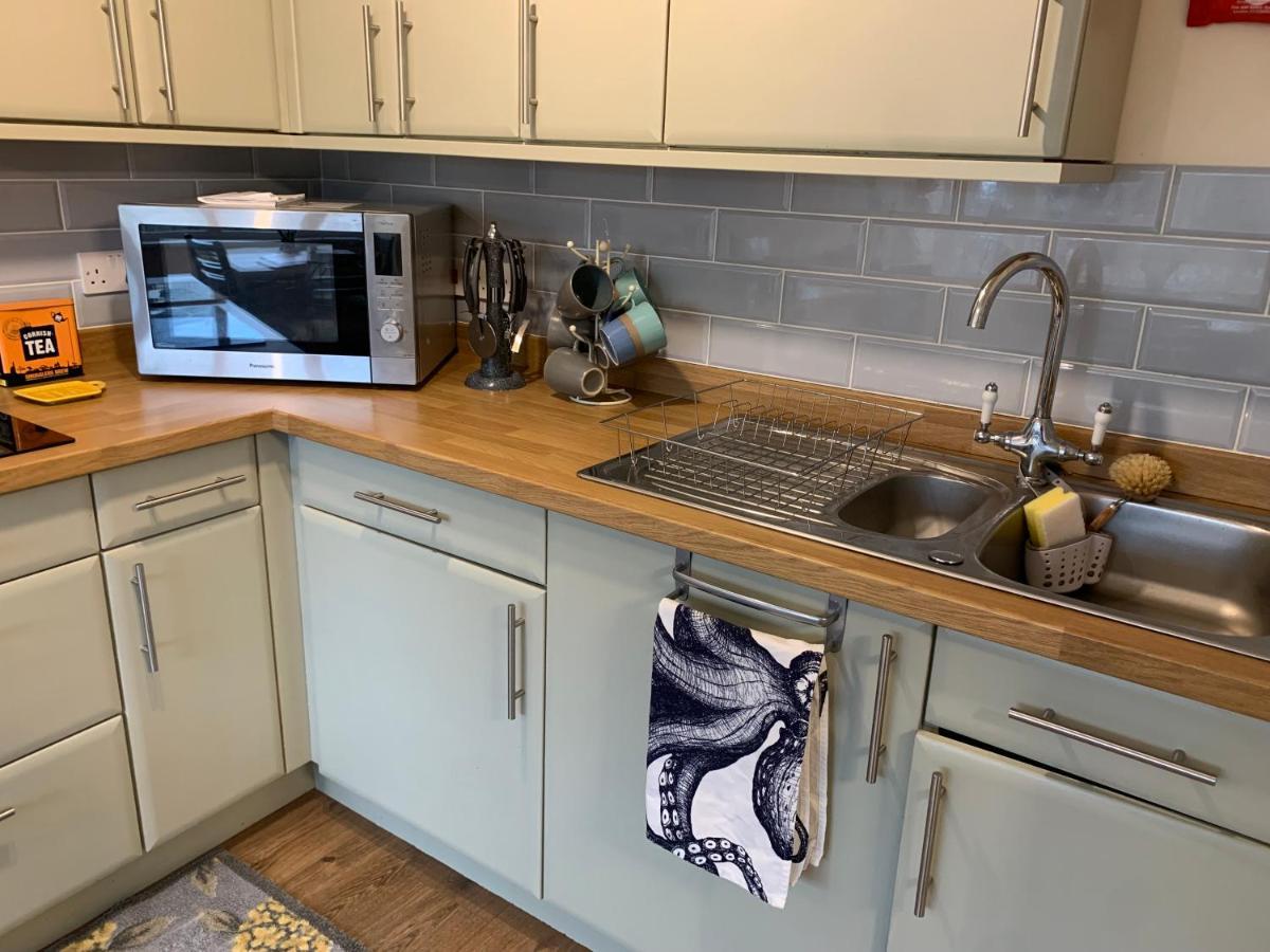 1 Bed-Pet Friendly-Parking-Patio-Close To Coasts North Hill Bagian luar foto